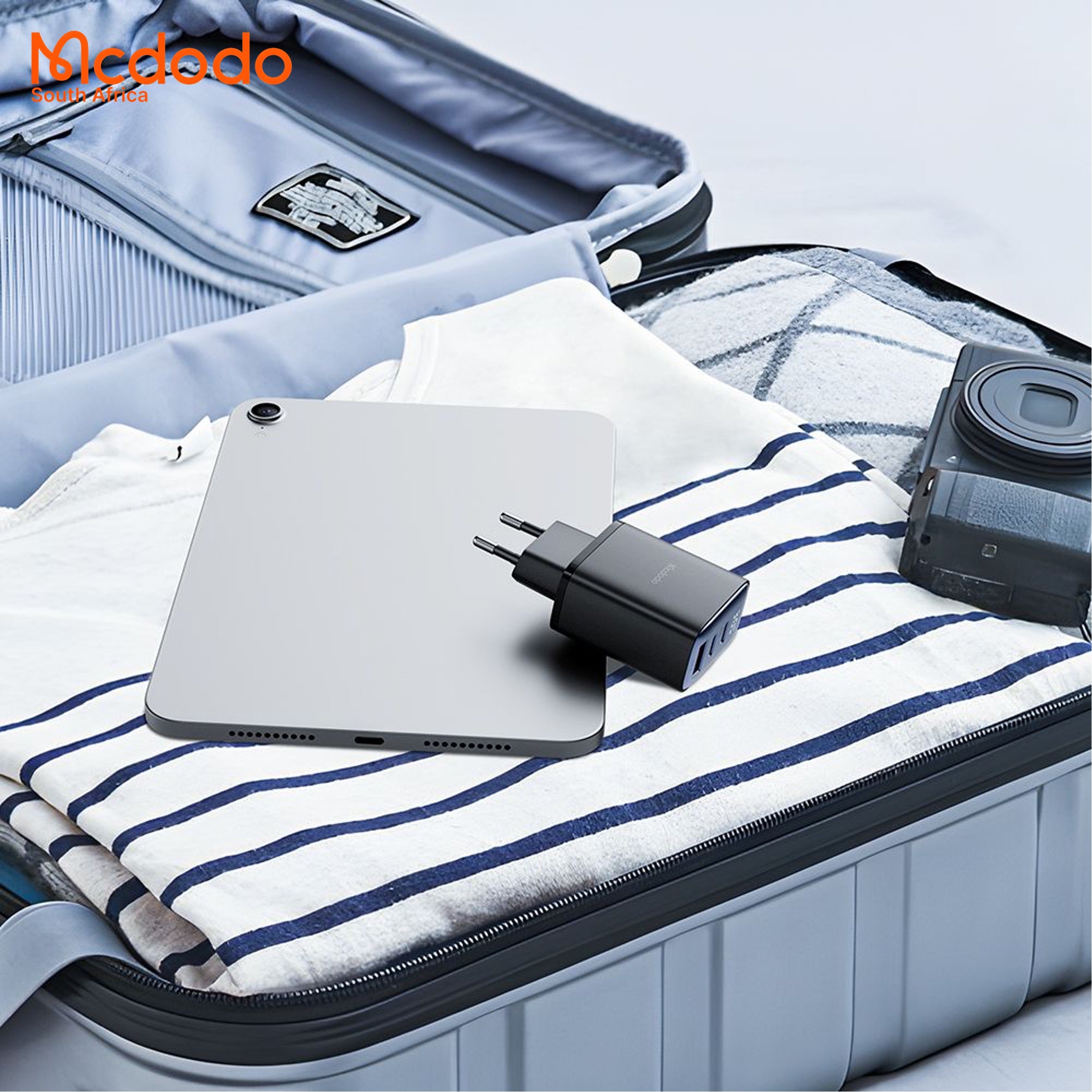 Mcdodo PD30W 3-Port Digital Display Fast Charger